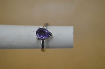 Very advanced amethyst ring